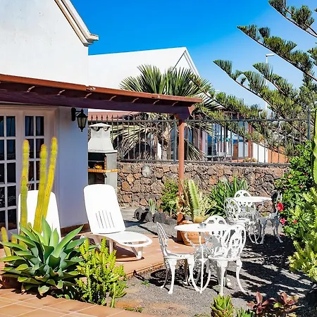 Villa Tias ヴィラ *