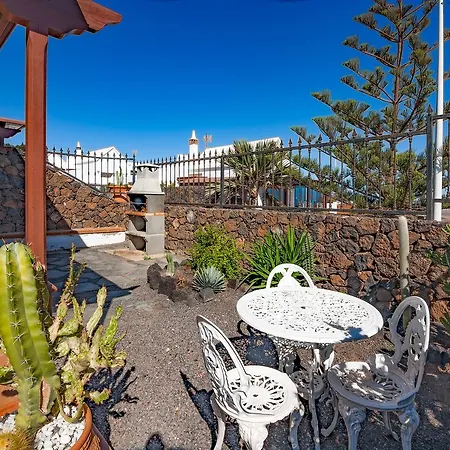 וילה Villa Tias *