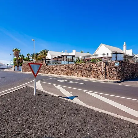 Villa Tias וילה *